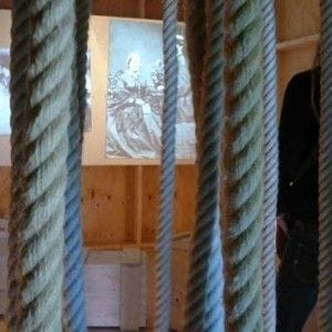 Volkenkunde - Crate 1 - Projection of historical expeditions