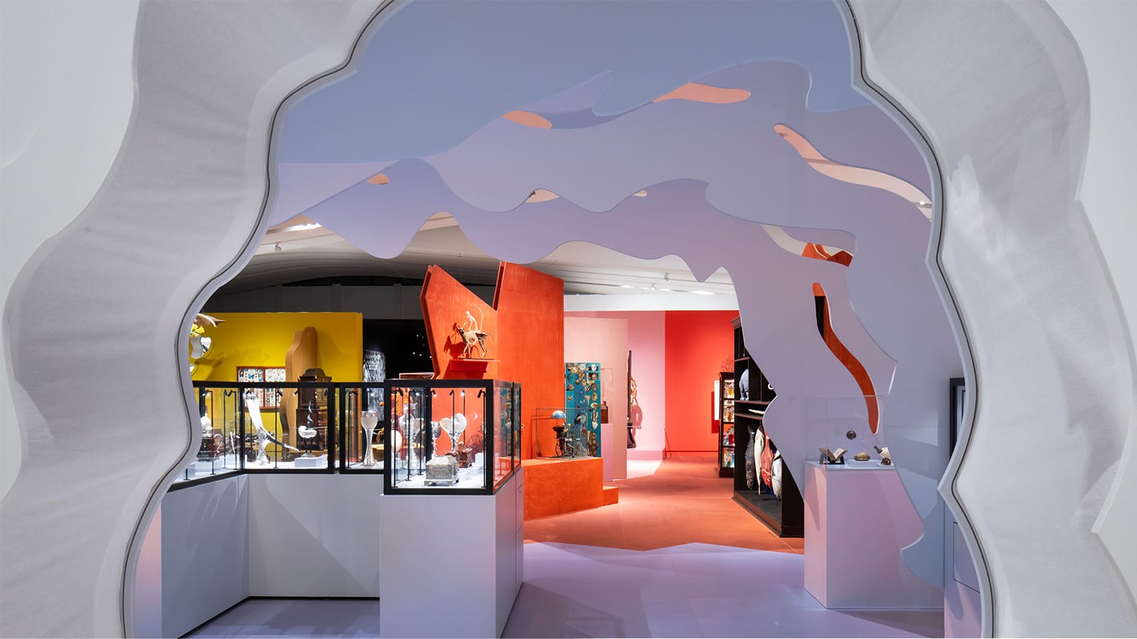 Microkosm - The world in a Wunderkammer Microkosm - The world in a Wunderkammer